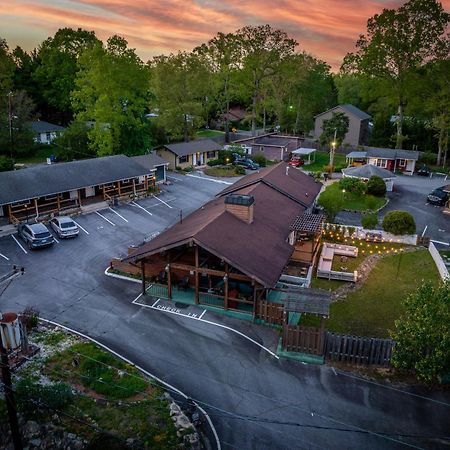 Cedarwood Inn Hendersonville Exterior foto