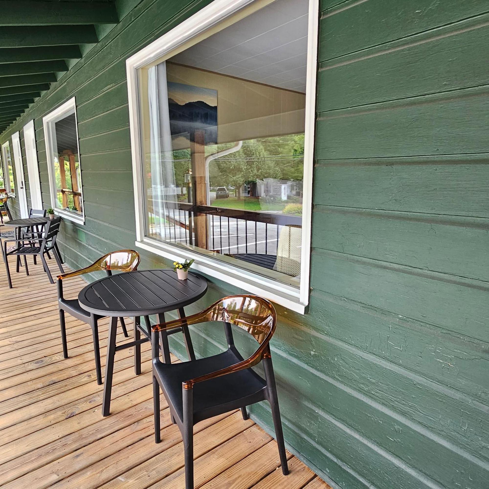 Cedarwood Inn Hendersonville Exterior foto