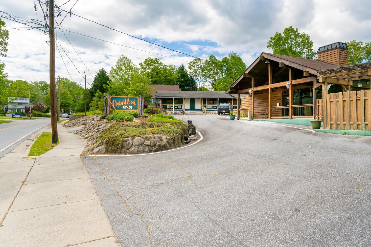 Cedarwood Inn Hendersonville Exterior foto
