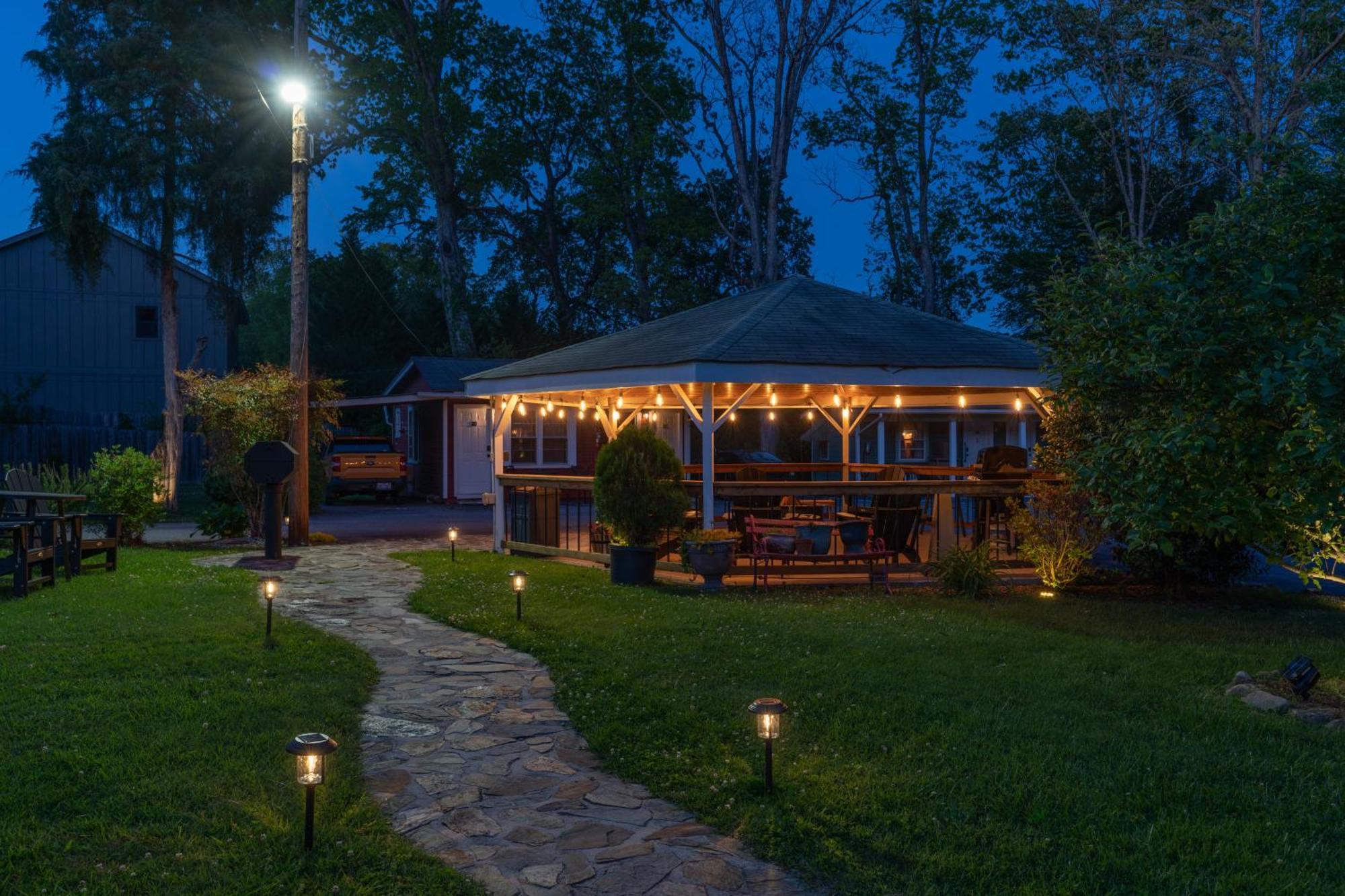 Cedarwood Inn Hendersonville Exterior foto